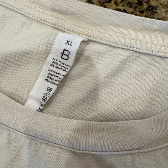 Women’s 'Be Kind' Graphic Tee - Cream Size XL - Picture 3 of 4